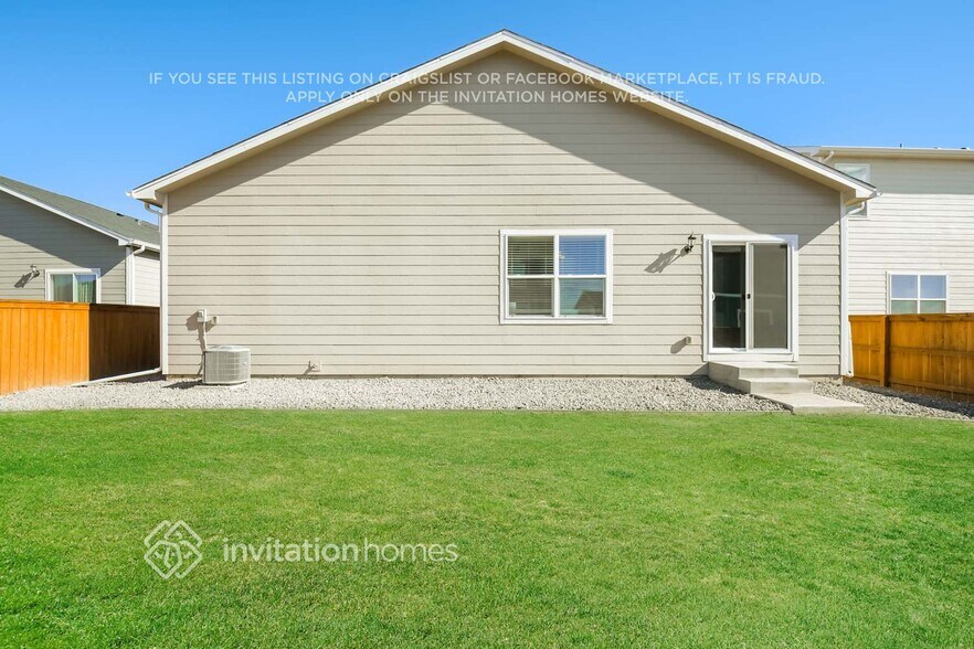 Building Photo - 1055 Long Meadows St