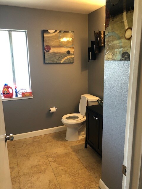 downstairs bathroom - 3847 Vineyard Ave
