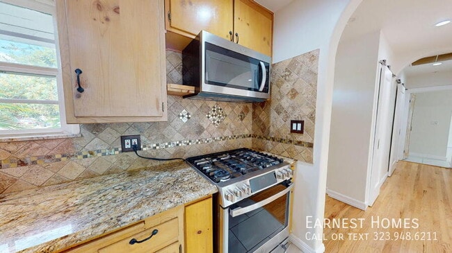 Building Photo - 19022 Sylvan St