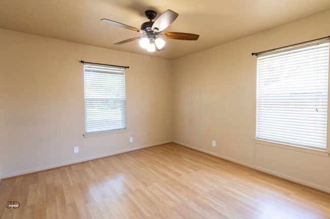 Building Photo - 4807 Del Rio Trail