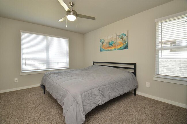 Building Photo - 28615 Halle Ray Dr