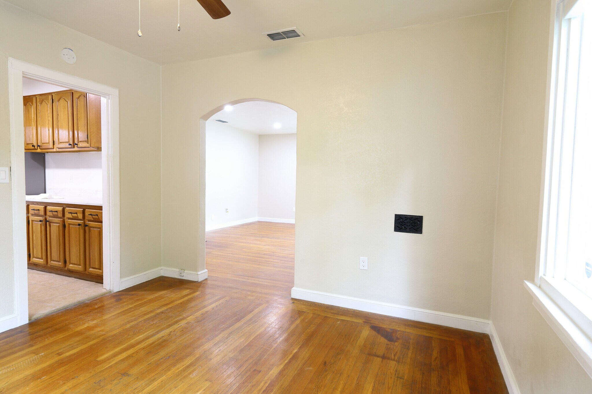Building Photo - 2400 27th St