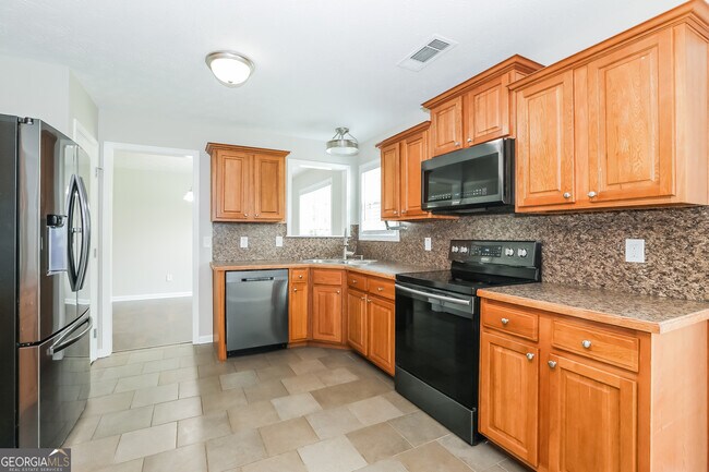 Building Photo - 110 Lumby Ln