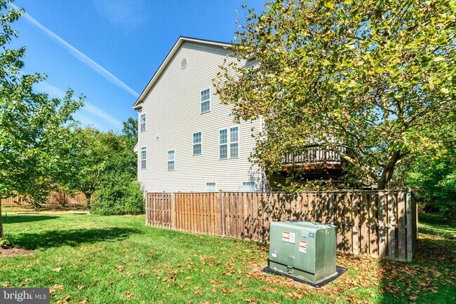 Building Photo - 8535 Wyngate Manor Ct