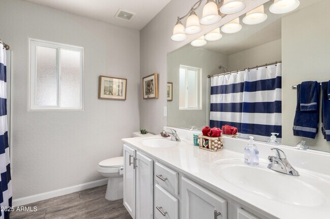 Building Photo - 16325 W Paradise Ln