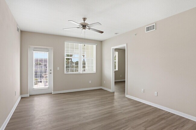 Building Photo - 3601 High Ridge Rd