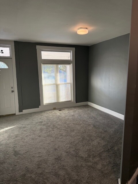 Building Photo - 2418 Baker St