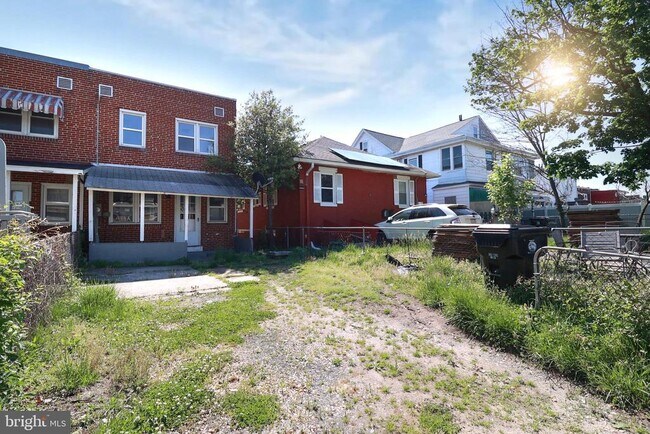 Building Photo - 3214 N 6th St