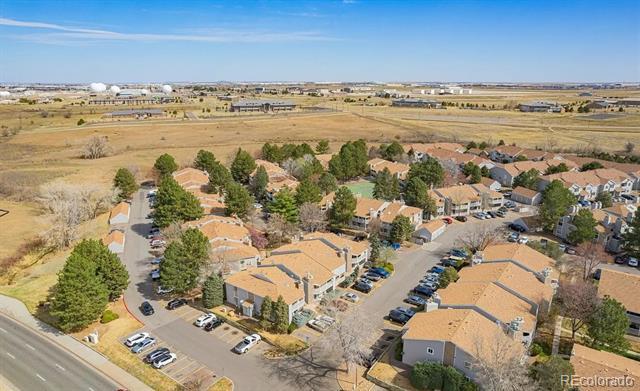 Building Photo - 908 S Walden Way