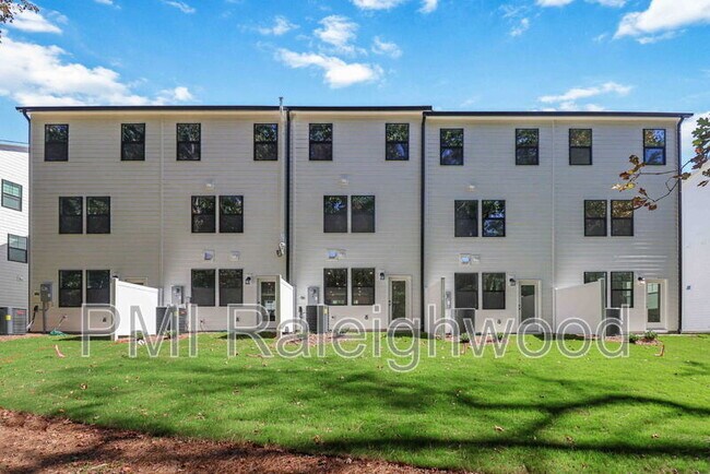 Building Photo - 1515 Crescent Townes Wy