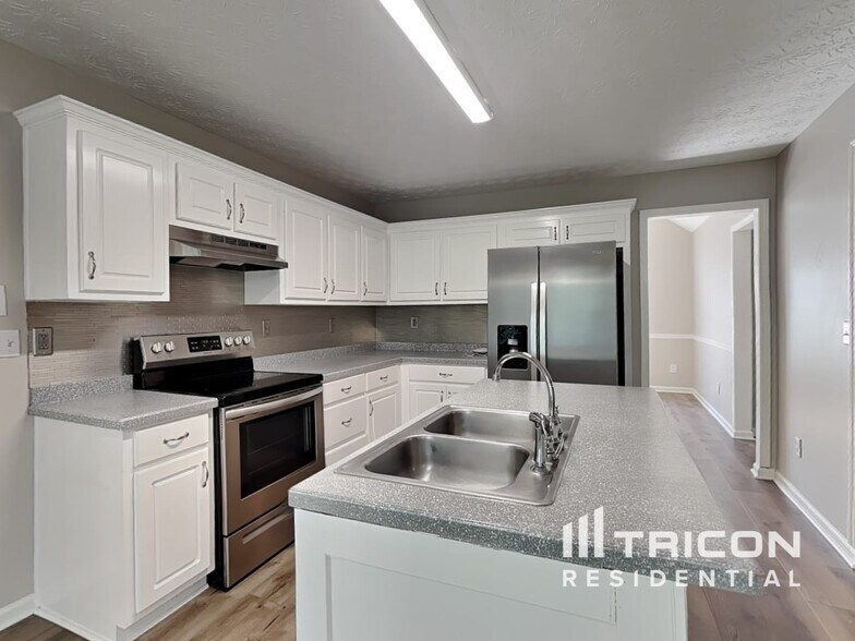 Building Photo - 1512 Riverglen Dr