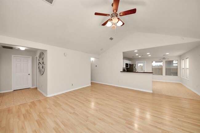 Building Photo - 3211 Crestbridge Ln