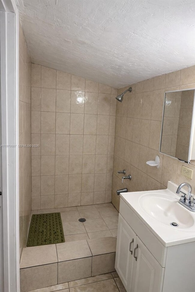 Building Photo - 18010 NW 8th Pl