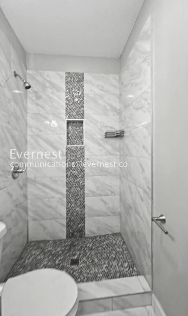 Building Photo - 4308 Highland Ave