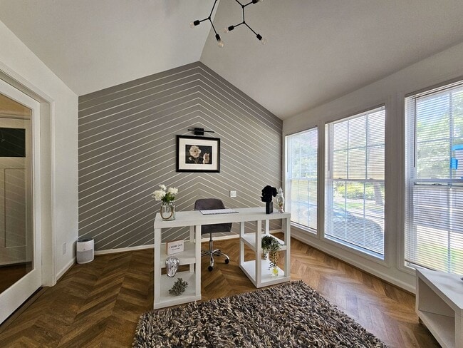 Building Photo - SPACIOUS LUXURY HOME WITH IN-LAW SUITE! [F...