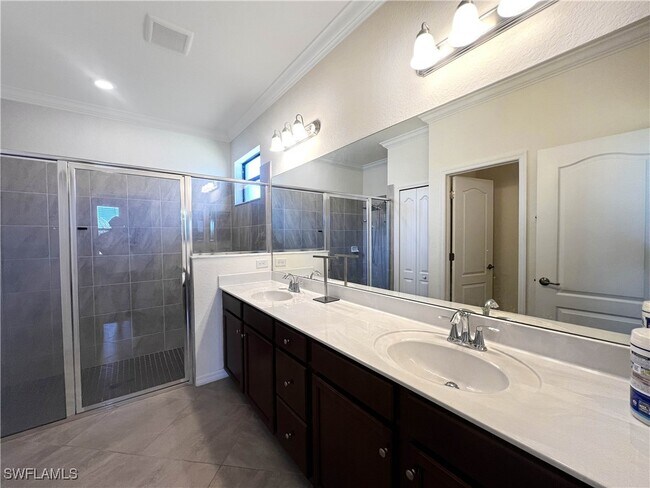 Building Photo - 14616 Monrovia Ln