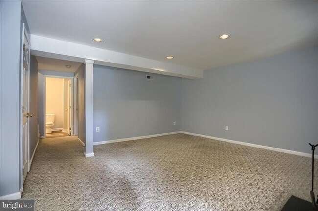 Building Photo - 437 Ashton Ln
