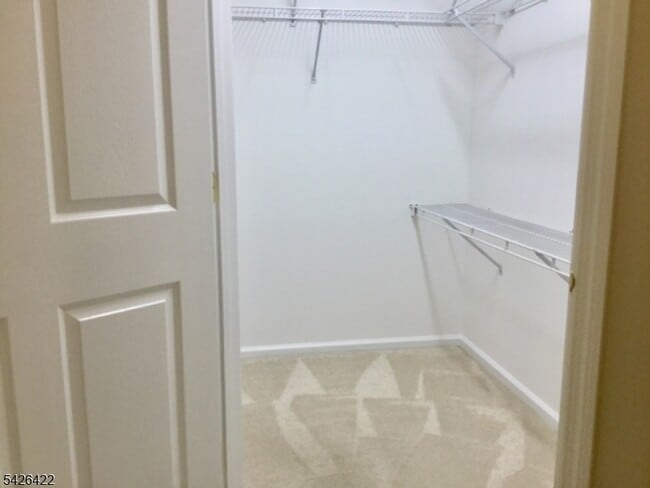 Building Photo - 2112 Clinton Ln