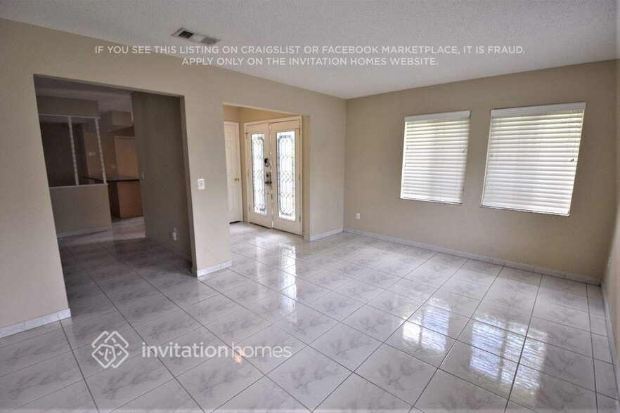 Building Photo - 218 Chutney Dr