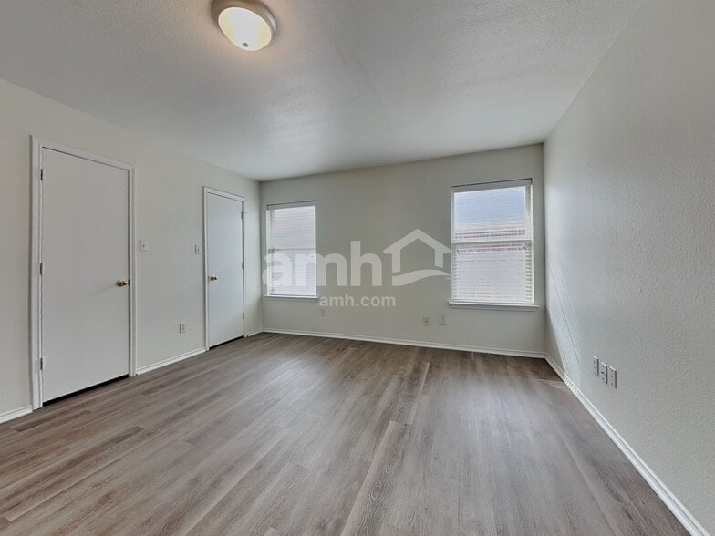 Building Photo - 7103 George Finger Rd