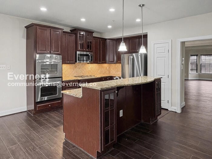 Building Photo - 1313 Cheswick Ln