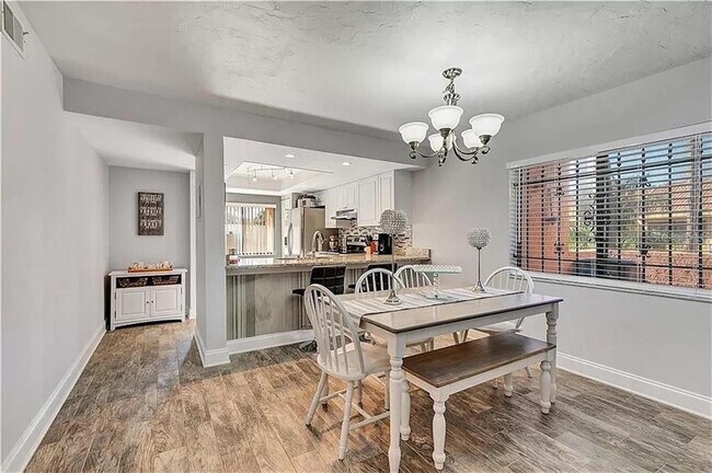 Building Photo - 5818 Windhover Dr
