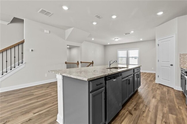 Building Photo - 3614 Shore Wood Ave