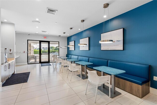 Building Photo - 7305 Ivory Spring