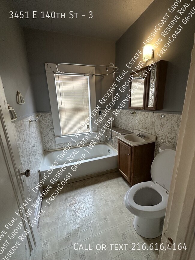 Building Photo - 3451 E 140th St