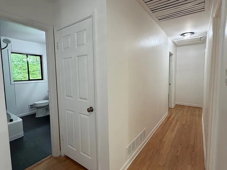 Building Photo - 2636 Whiteleigh Ct NE