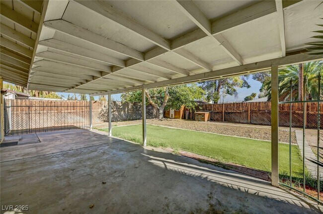 Building Photo - 1516 Inverness Ave