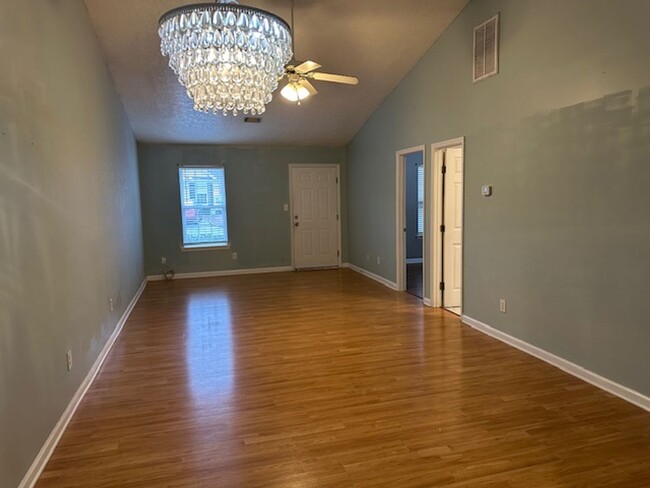 Building Photo - 2 BR, 2 BA townhome in Martinez, GA - Colu...