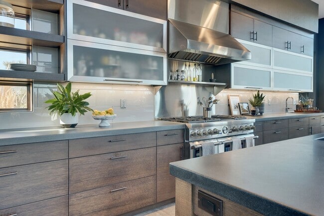 Building Photo - Contemporary Fully Furnished Four Bed Four Bath Masterpiece in Tetherow