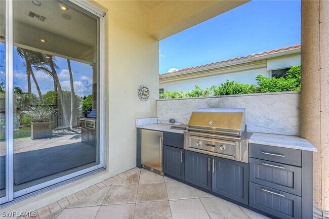 Building Photo - 2052 Isla Vista Ln