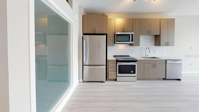 Building Photo - 503 Chatham Ave