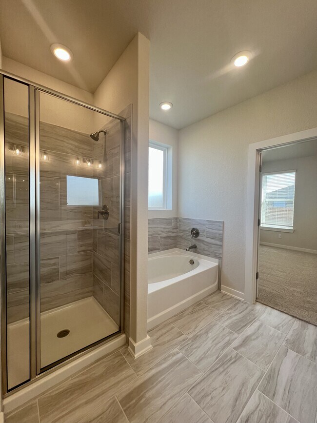 Building Photo - 14438 Inspiration Pt