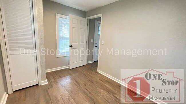 Building Photo - 2923 Highland Ave