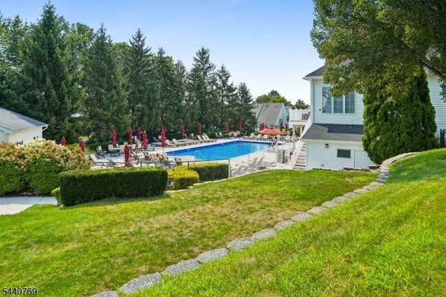Building Photo - 533 Coventry Dr