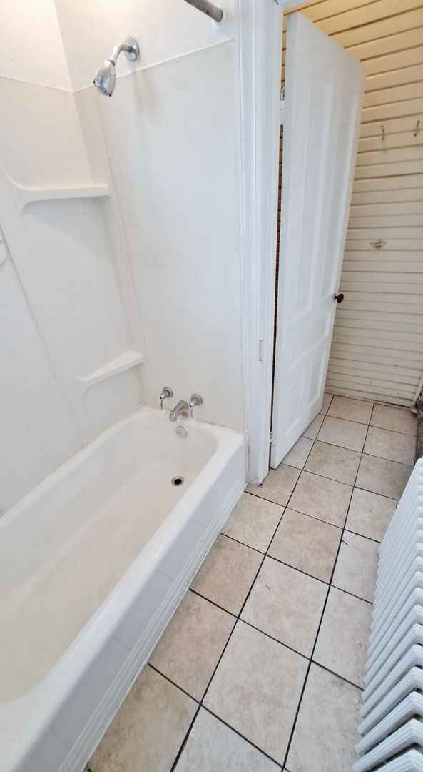 Building Photo - 523-523 1/2 Frederick Street