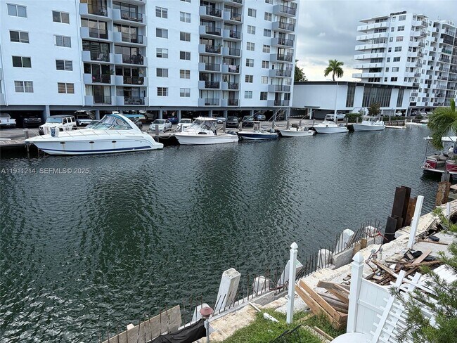 Building Photo - 3690 NE 167th St