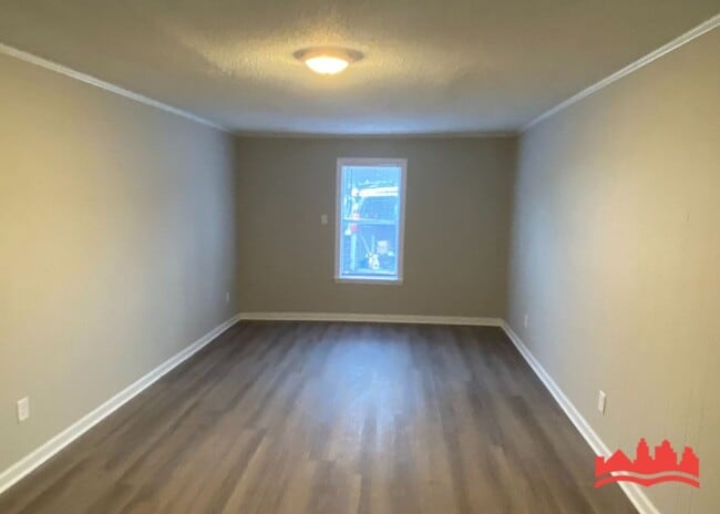 Building Photo - Welcome to 1703 Scottswood Street!