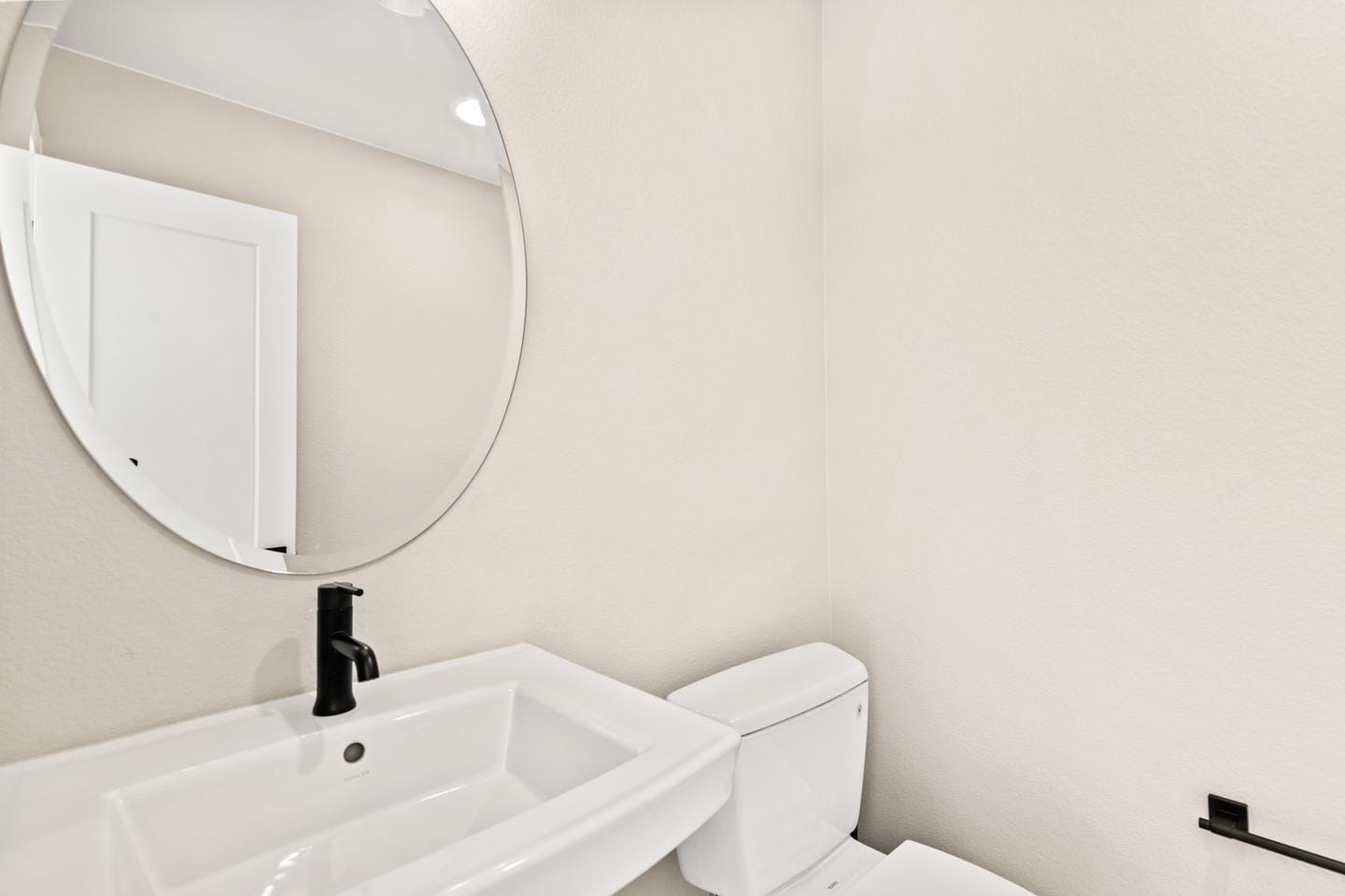 Building Photo - Gorgeously designed LoHi home by Potter Hi...