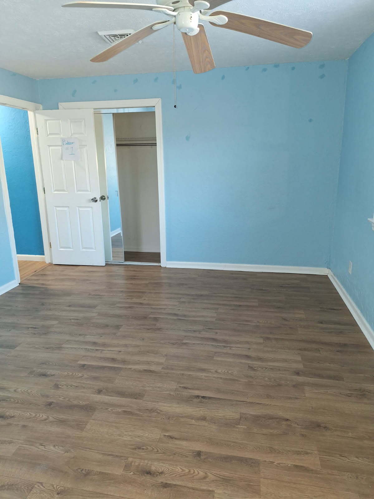 Building Photo - 6223 Black Horse Pike