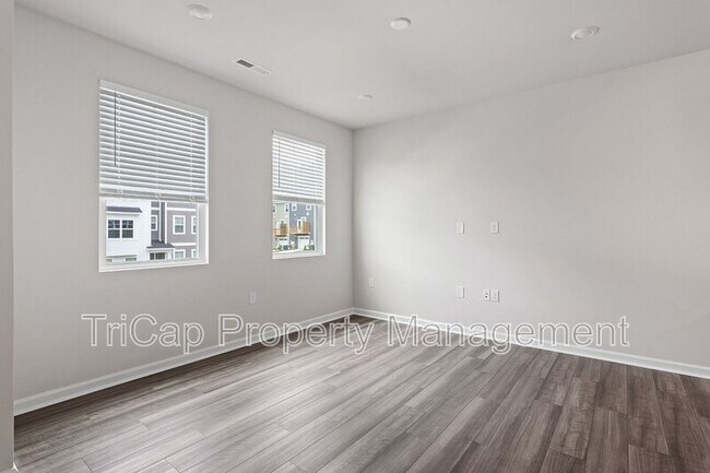 Building Photo - 328 Hemley Trl