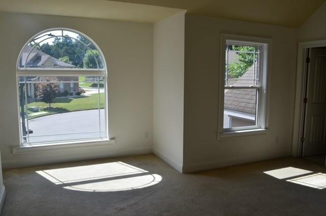 Building Photo - 15 Creekwater Dr