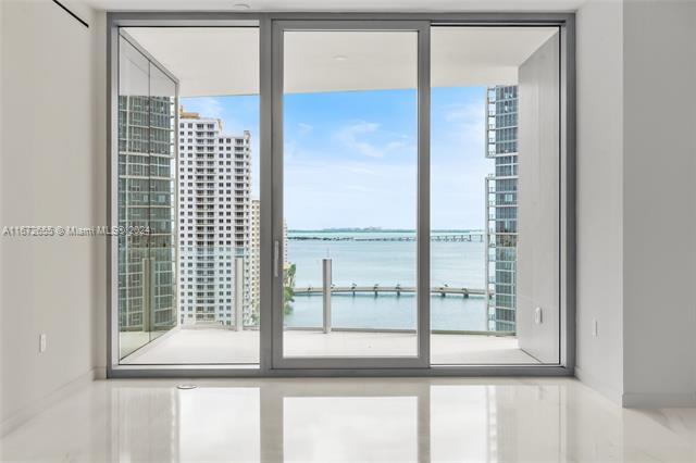 Building Photo - 300 Biscayne Boulevard Way