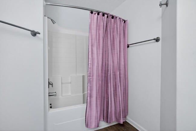 Building Photo - 568 Marshview Dr