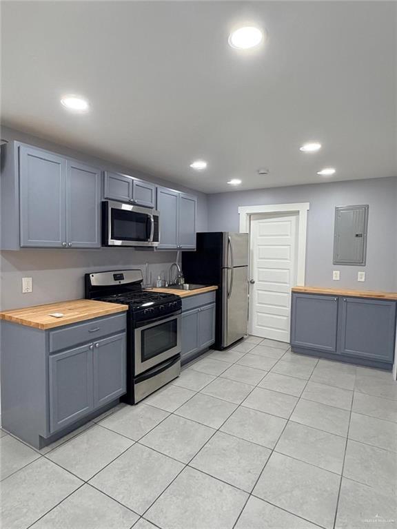 Building Photo - 9 E Jasmine Ave