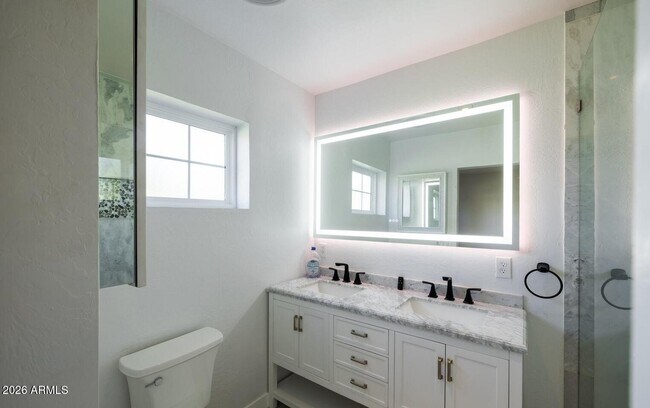 Building Photo - 6929 E Mariposa Dr