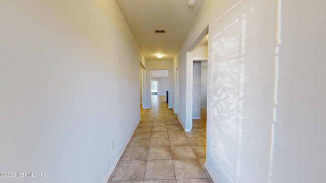 Building Photo - 477 Deer Crossing Rd